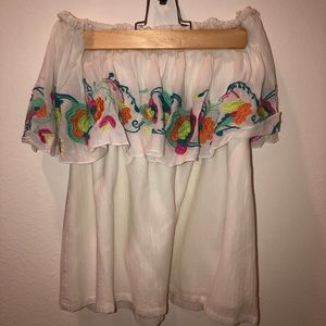 NWOT Strapless top w/ colorful embroidered design